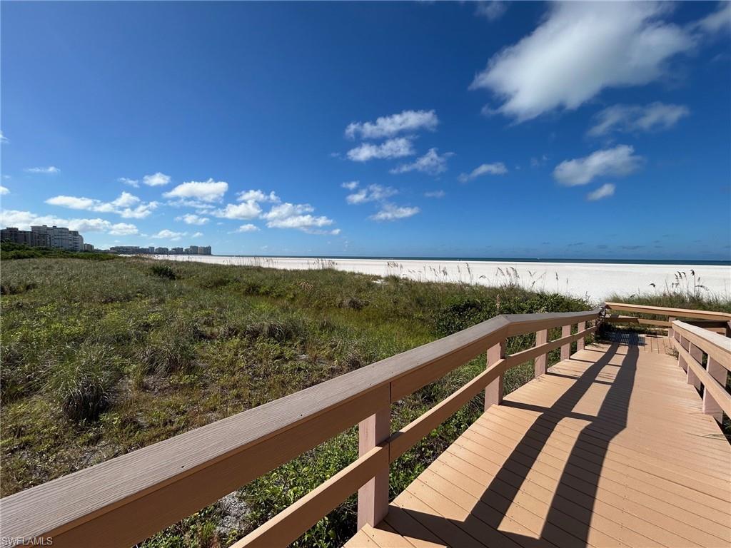 180 Seaview Ct 212 Property Photo 11