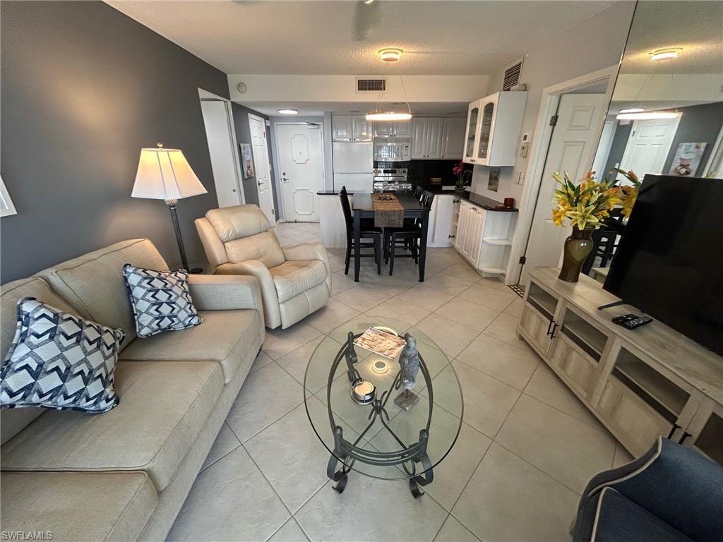 180 Seaview Ct 212 Property Photo 29
