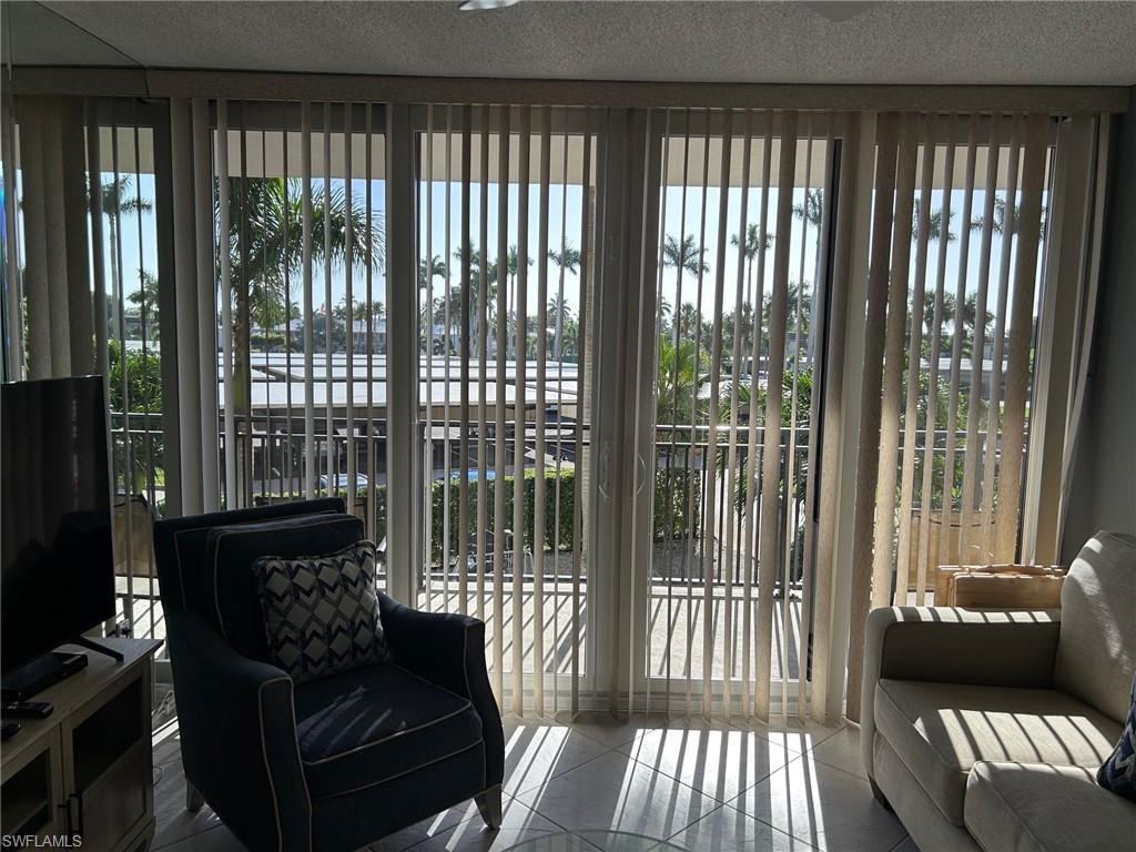 180 Seaview Ct 212 Property Photo 37