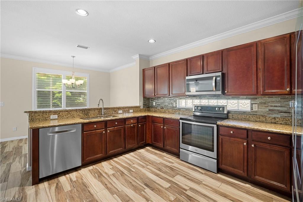 8542 Sumner Ave 1 Property Photo 6