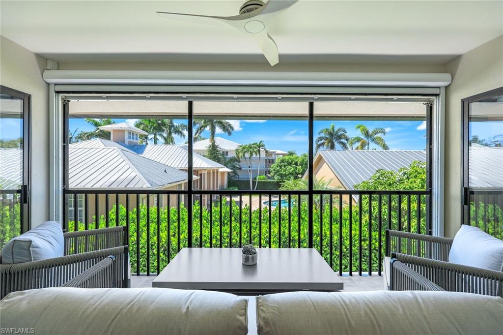 295 5th Ave S Property Photo 21
