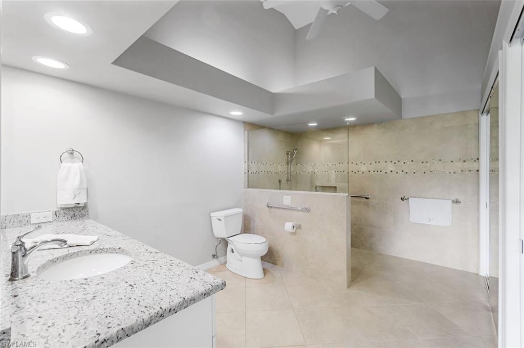 205 Deerwood Cir # 103 Property Photo 11