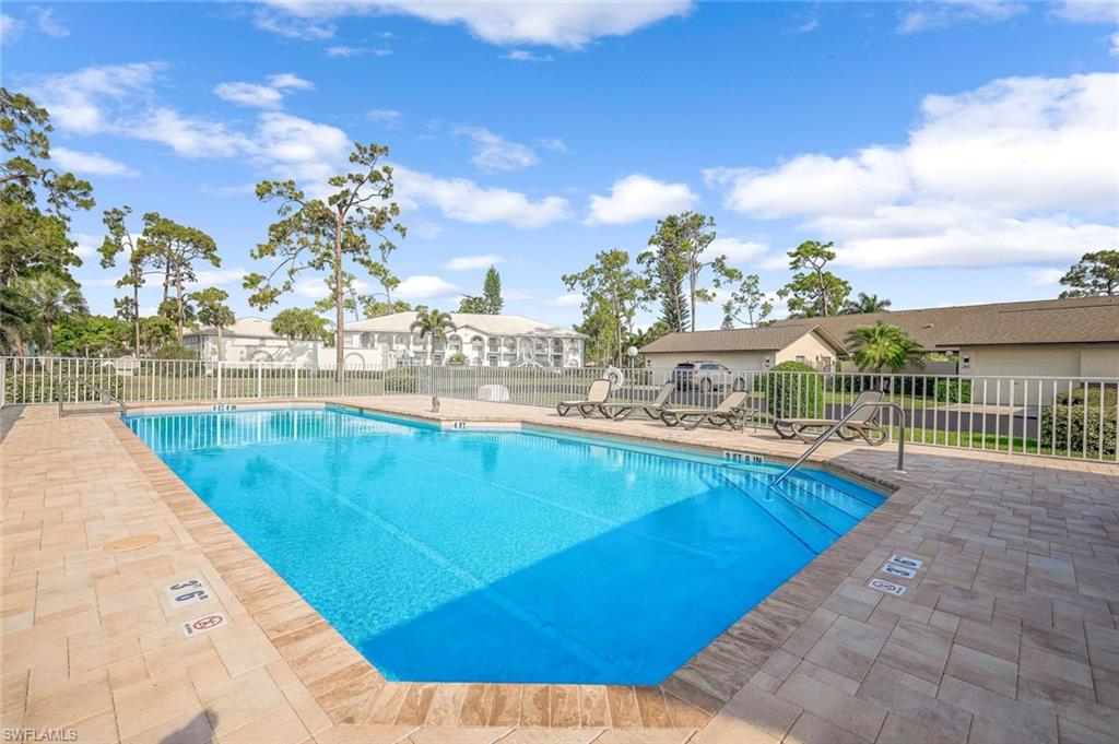 205 Deerwood Cir # 103 Property Photo 20