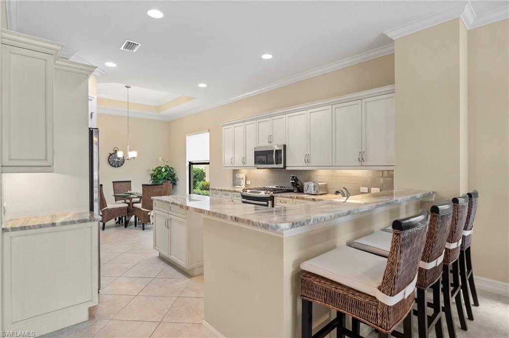 6564 Roma Way Property Photo 6