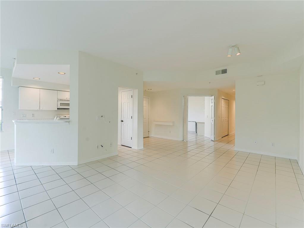 25203 Pelican Creek Cir 102 Property Photo 15
