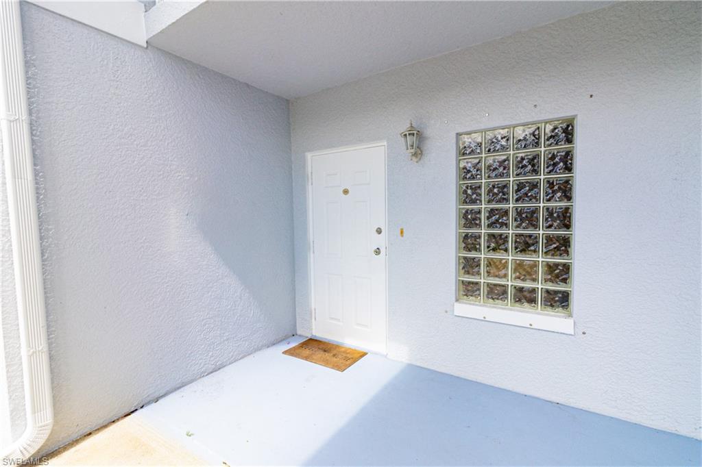 8555 Bernwood Cove Loop 105 Property Photo 8