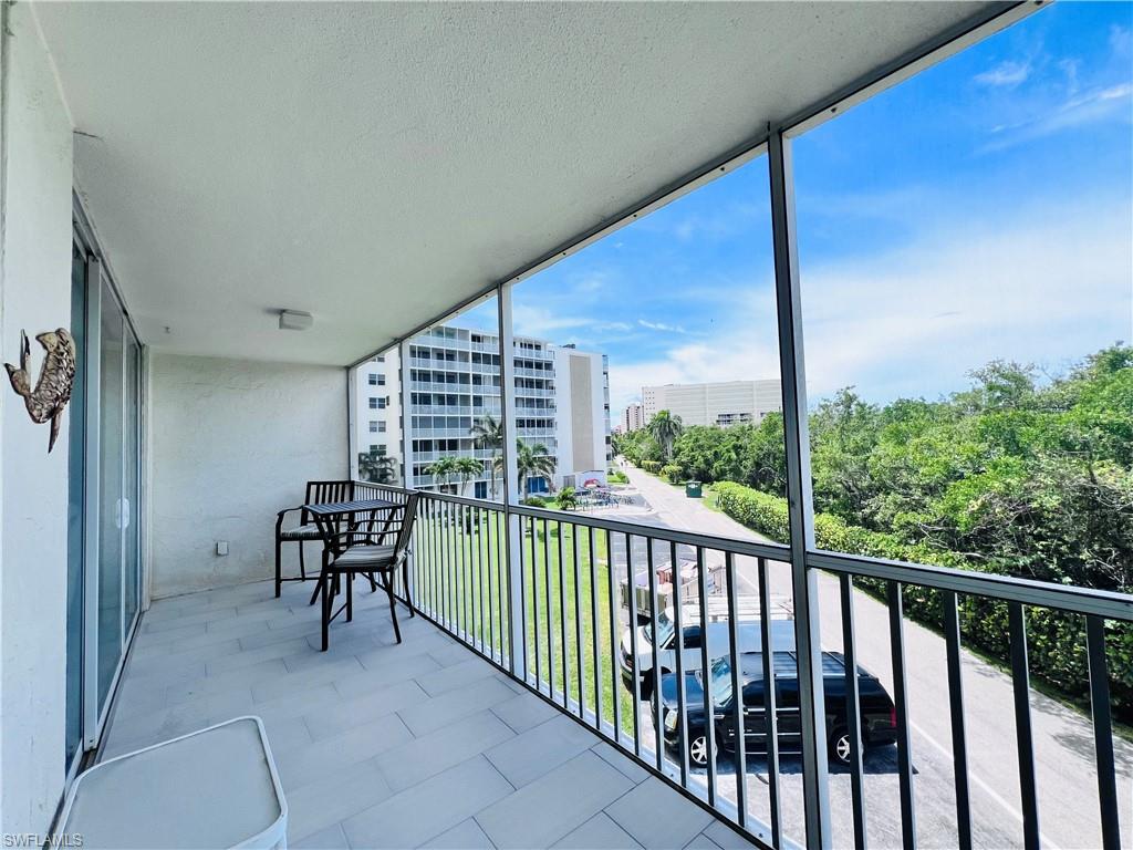 5 Bluebill Ave 303-1 Property Photo 17
