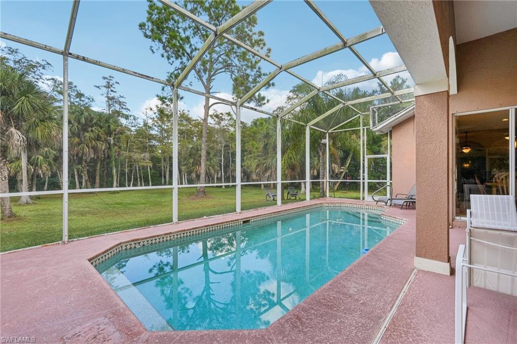2621 Golden Gate Blvd W Property Photo 35