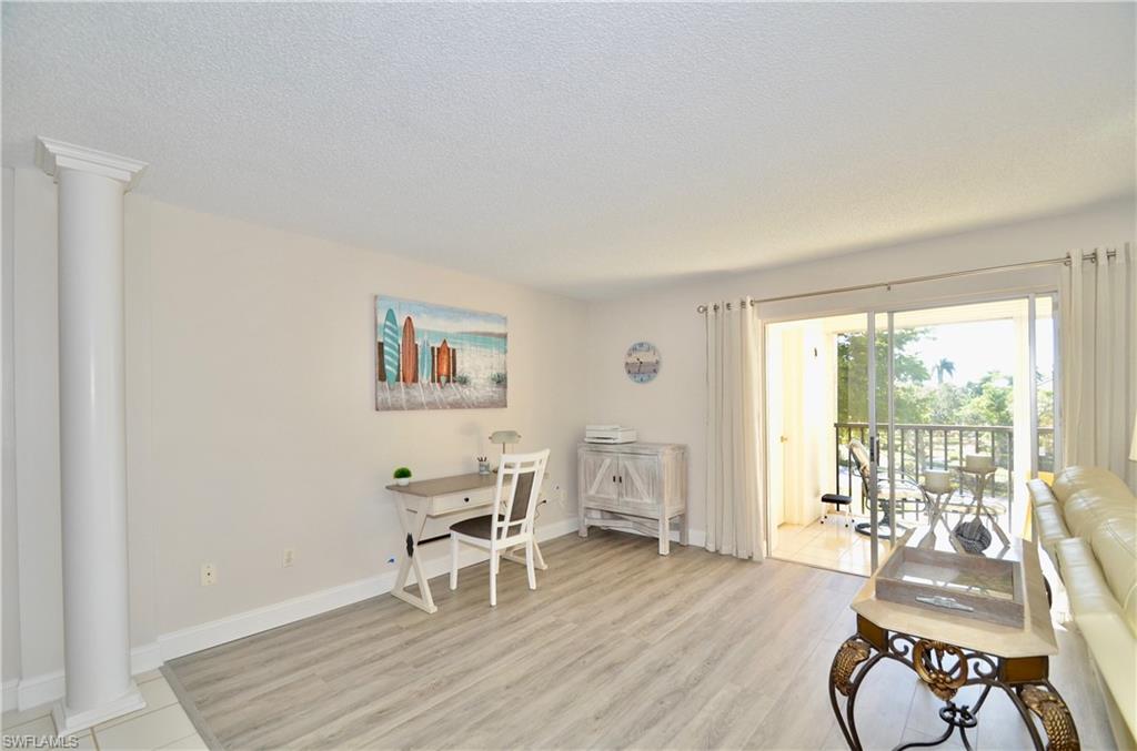 555 Park Shore Dr B-311 Property Photo 10