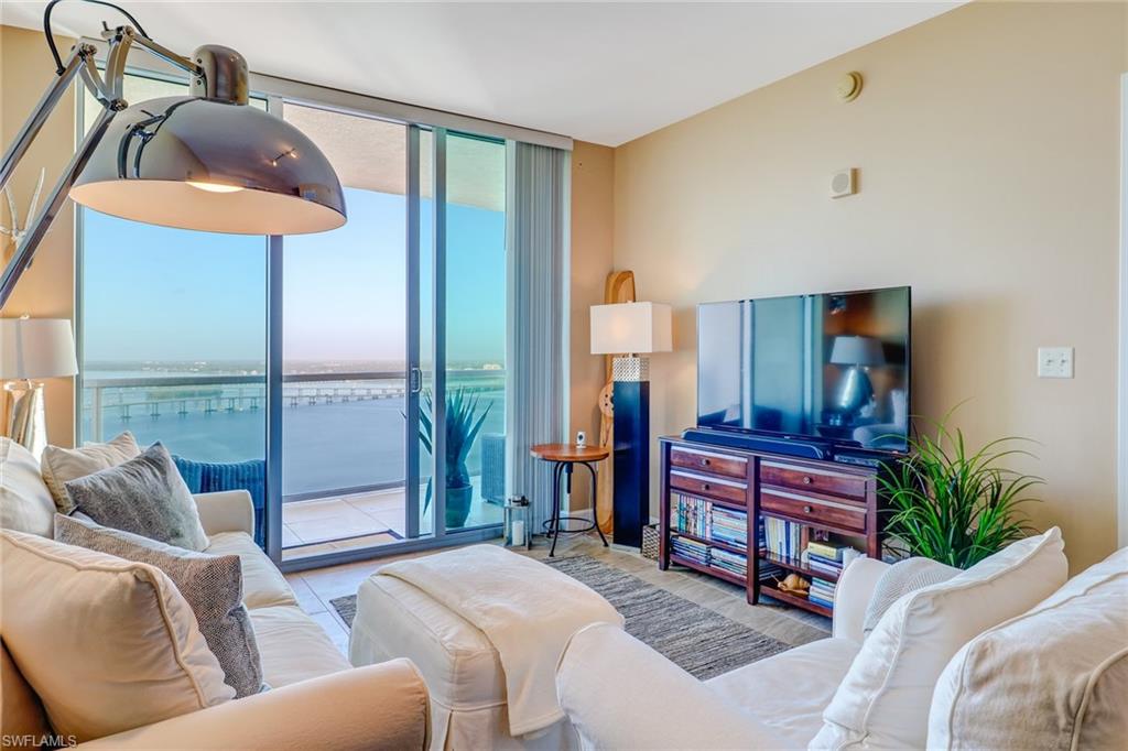 3000 Oasis Grand Blvd 3006 Property Photo 2
