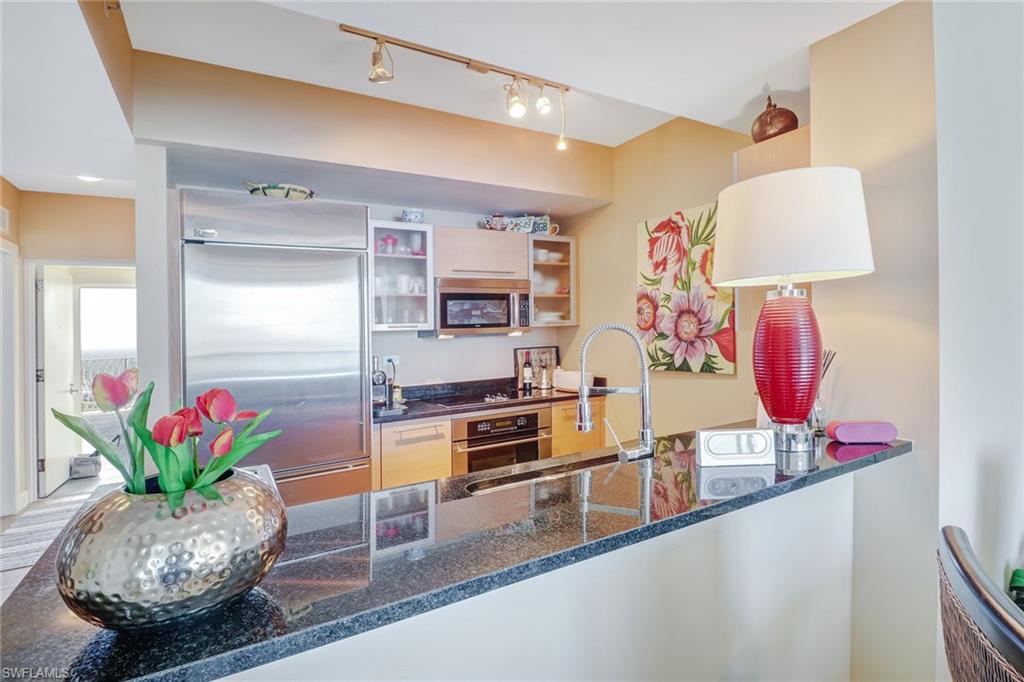 3000 Oasis Grand Blvd 3006 Property Photo 10