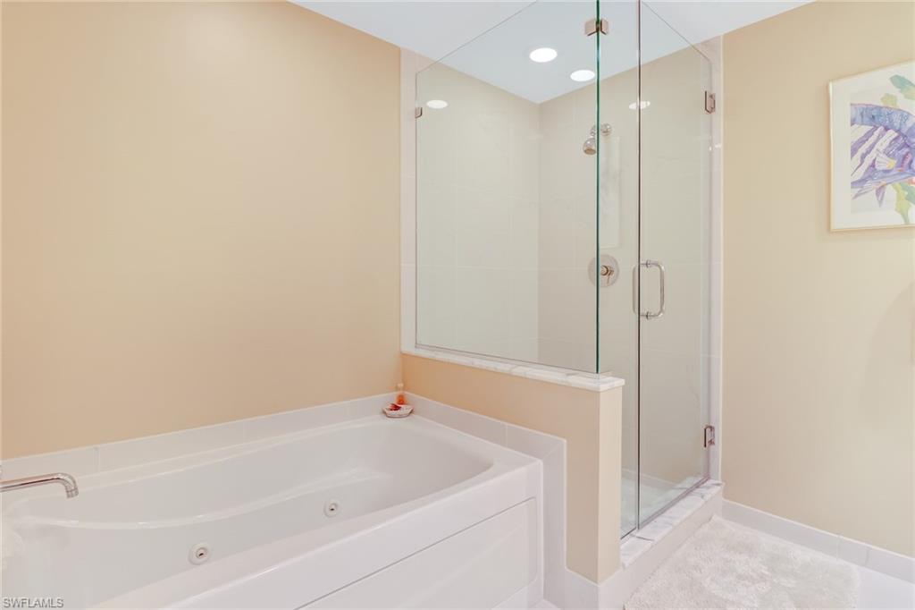 3000 Oasis Grand Blvd 3006 Property Photo 16