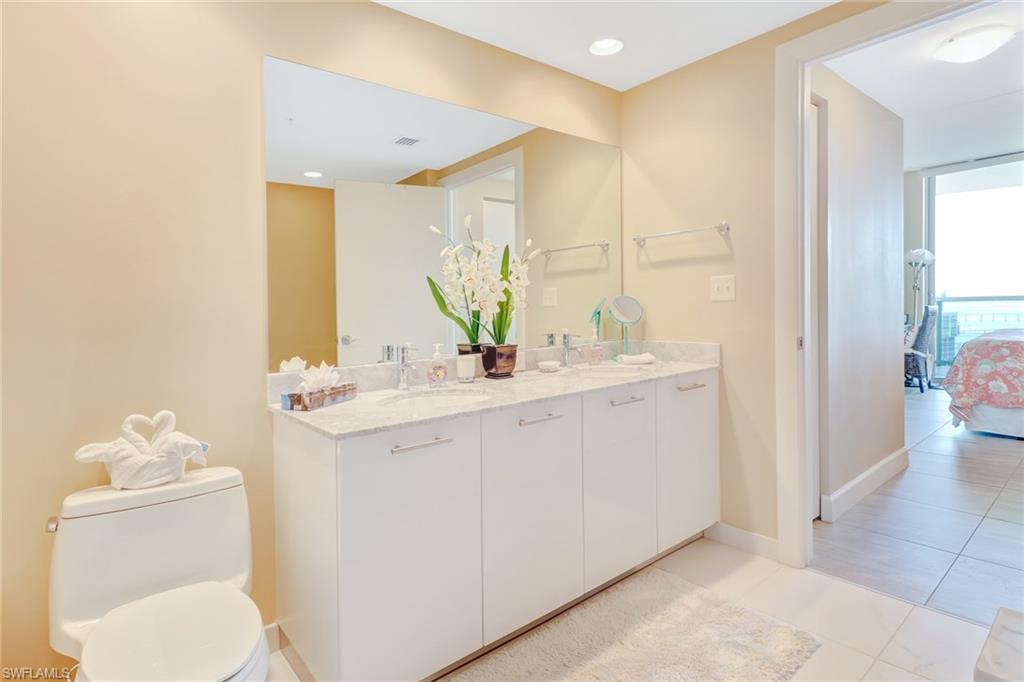 3000 Oasis Grand Blvd 3006 Property Photo 17