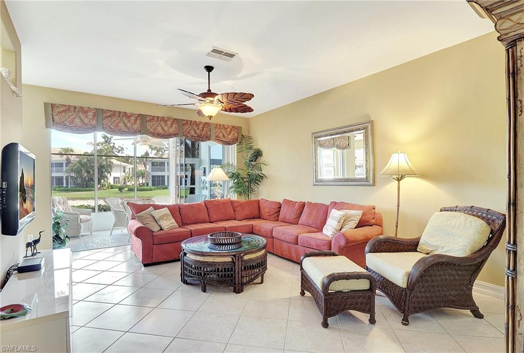 784 Carrick Bend Cir 101 Property Photo 3