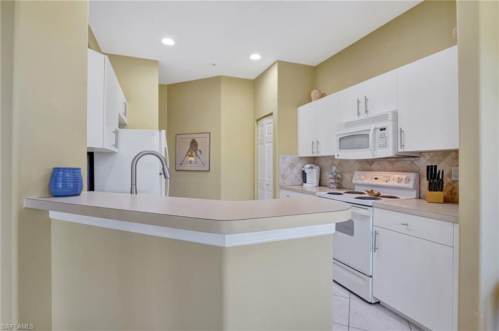 784 Carrick Bend Cir 101 Property Photo 11