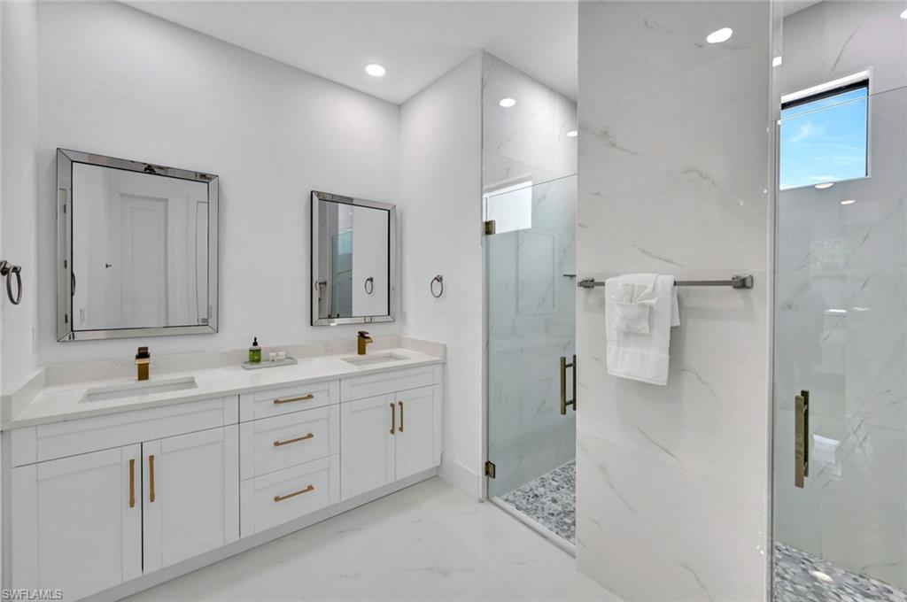 636 8th Ter Property Photo 19