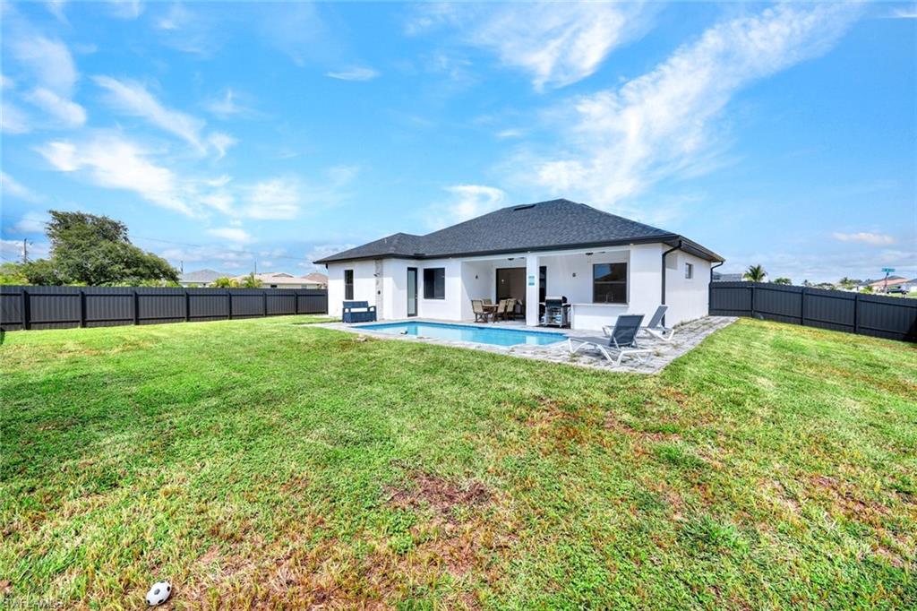 636 8th Ter Property Photo 36