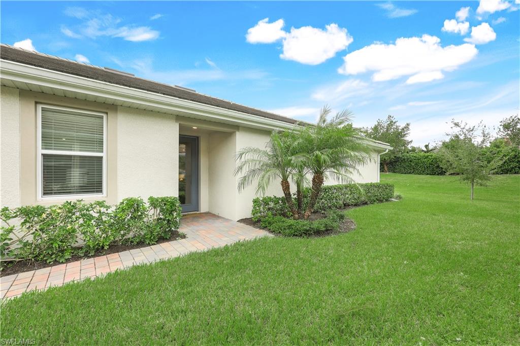 14551 Edgewater Cir Property Photo 2