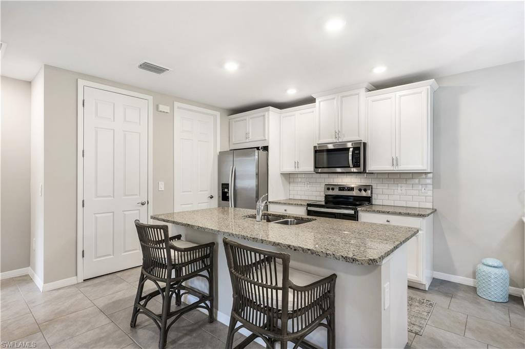 14551 Edgewater Cir Property Photo 9