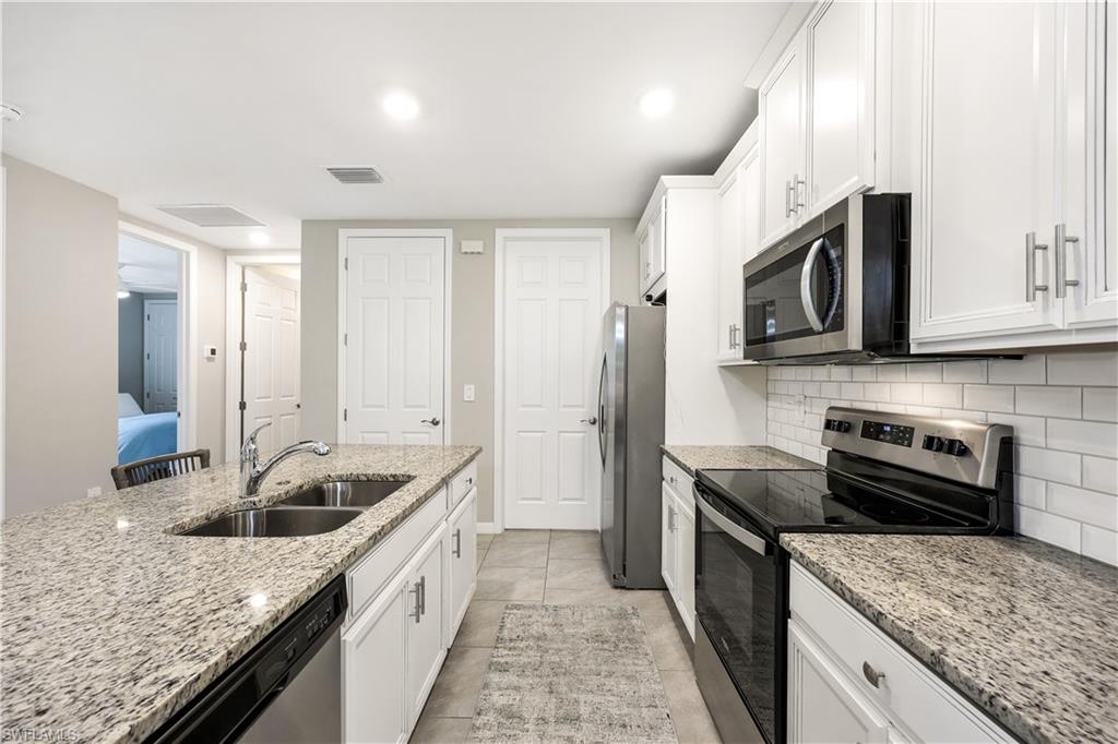 14551 Edgewater Cir Property Photo 10