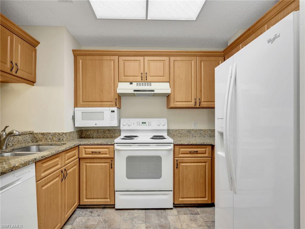 900 Arbor Lake Dr 9-206 Property Photo 15