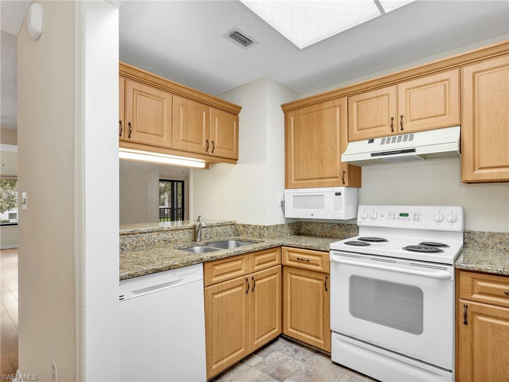 900 Arbor Lake Dr 9-206 Property Photo 16