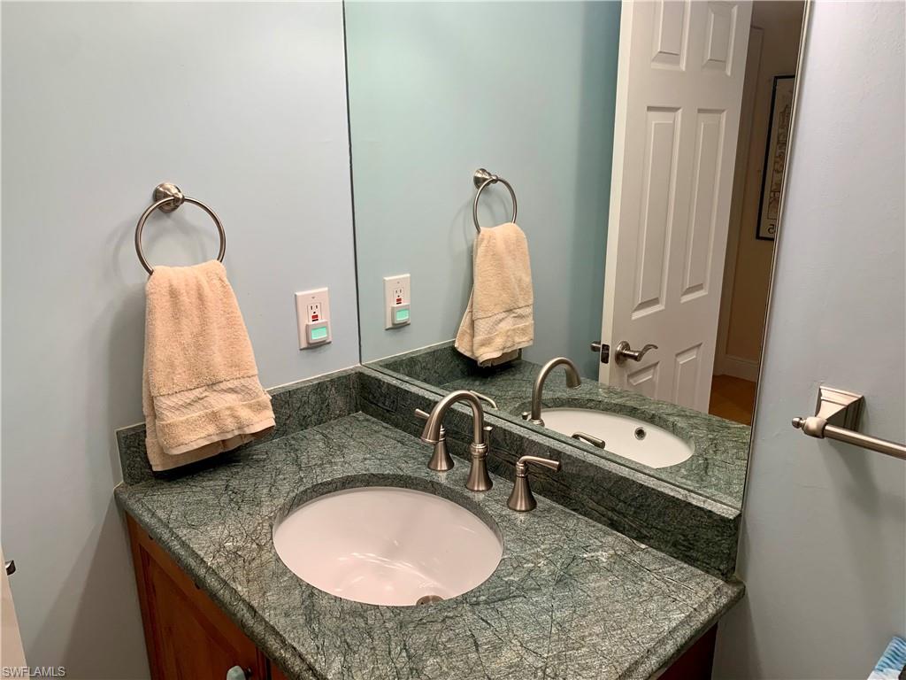 333 Harbour Dr # 211 Property Photo 32