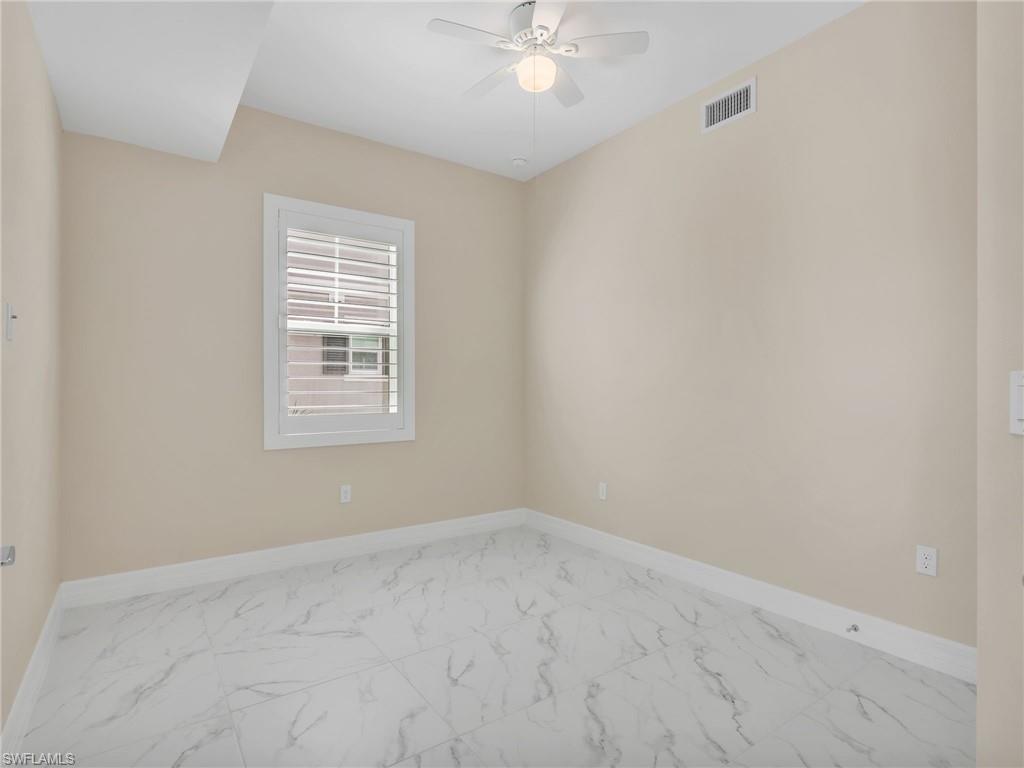 257 Indies Dr E 102 Property Photo 18