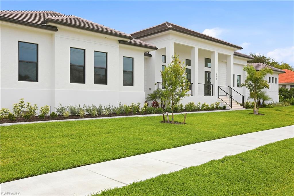 211 Landmark St Property Photo 3