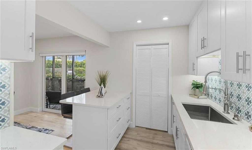 788 Park Shore Dr F17 Property Photo 7