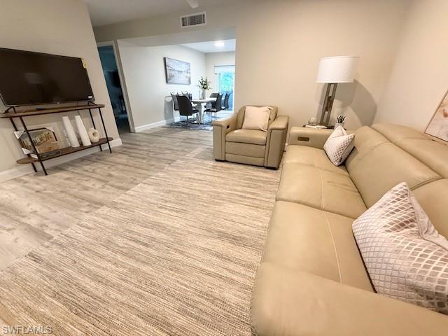 788 Park Shore Dr F17 Property Photo 10