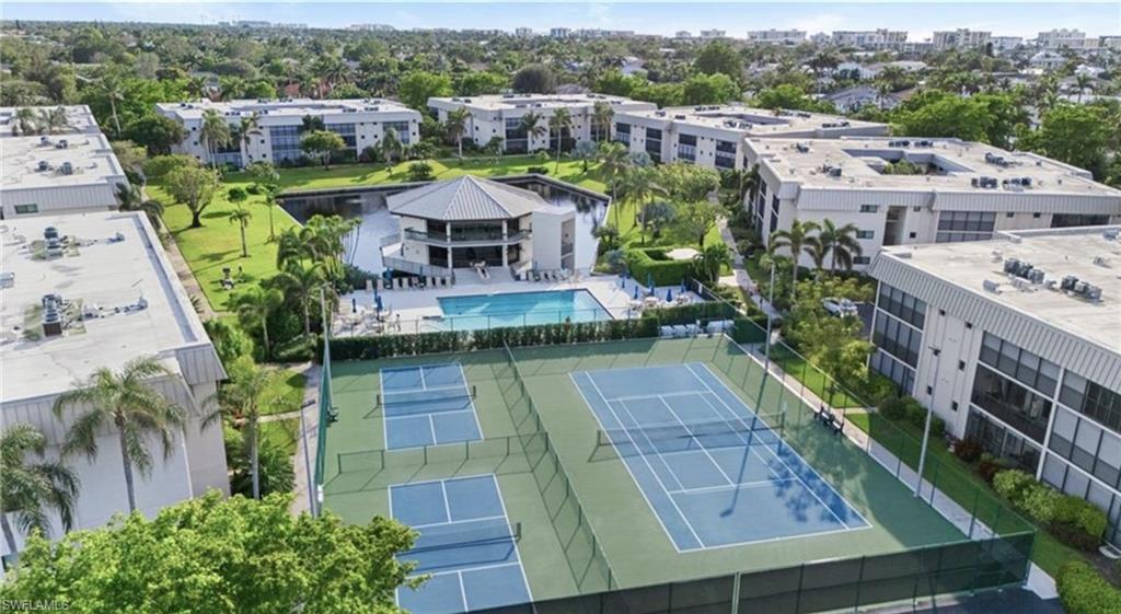 788 Park Shore Dr F17 Property Photo 18