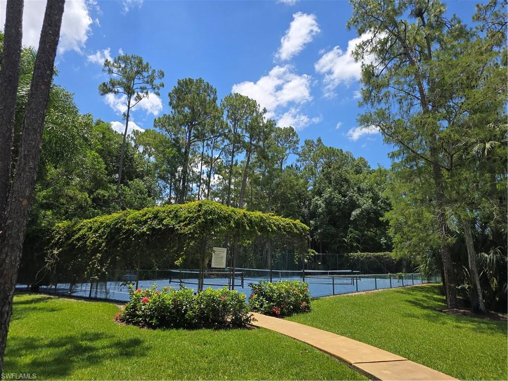 5622 Woodmere Lake Cir B102 Property Photo 9