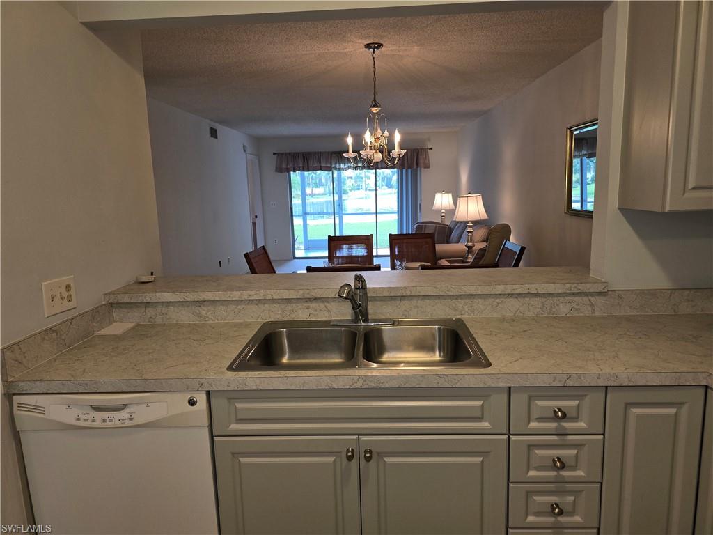 5622 Woodmere Lake Cir B102 Property Photo 25