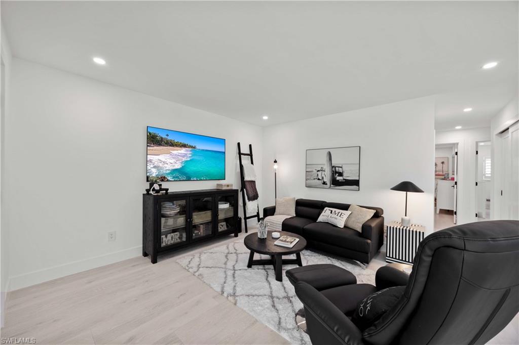 2100 Gulf Shore Blvd N # 101 Property Photo 14
