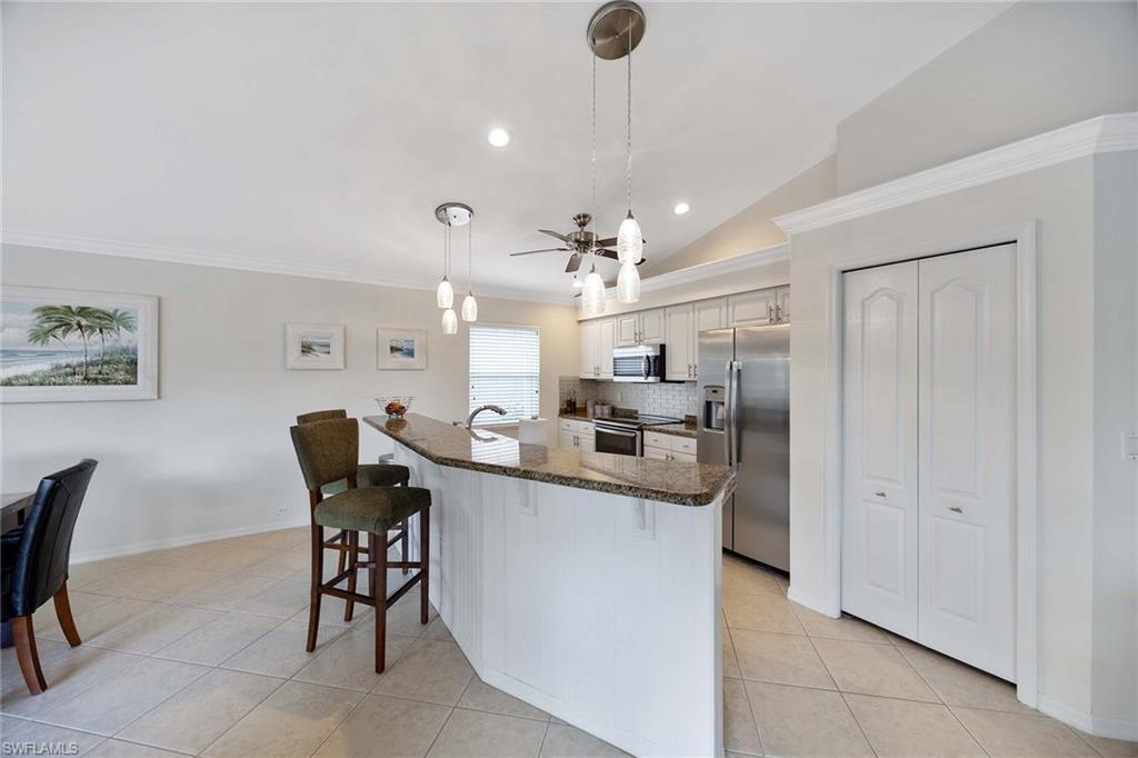 8468 Indian Wells Way Property Photo 12