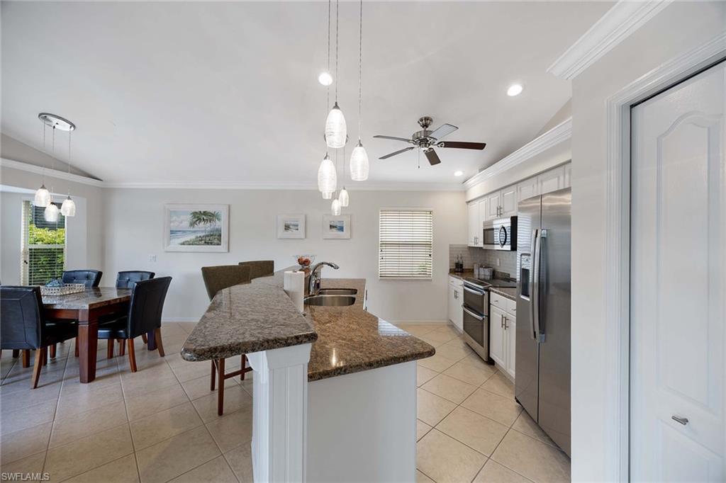 8468 Indian Wells Way Property Photo 13