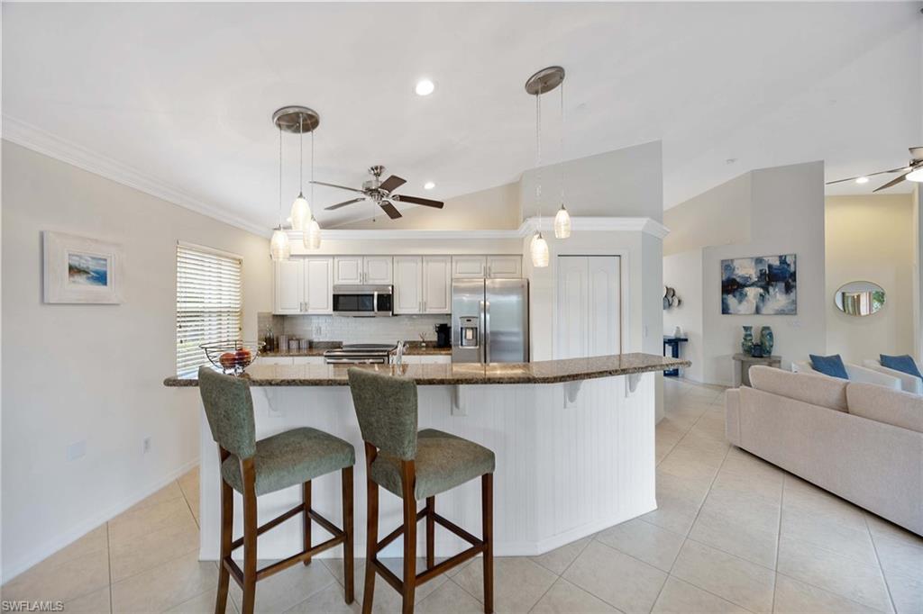 8468 Indian Wells Way Property Photo 14