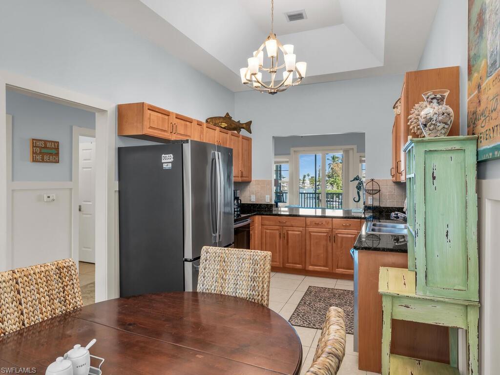 366 Angler Dr 1602 Property Photo 10