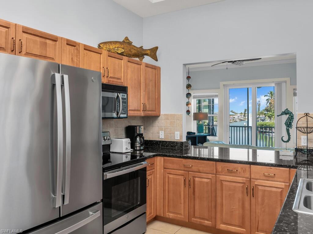 366 Angler Dr 1602 Property Photo 11