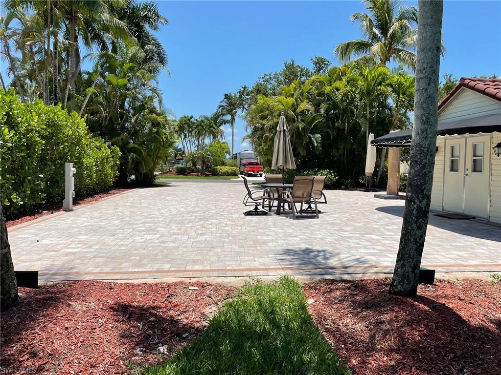 4678 Southern Breeze Dr Property Photo 4