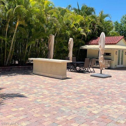 4762 Southern Breeze Dr Property Photo 2
