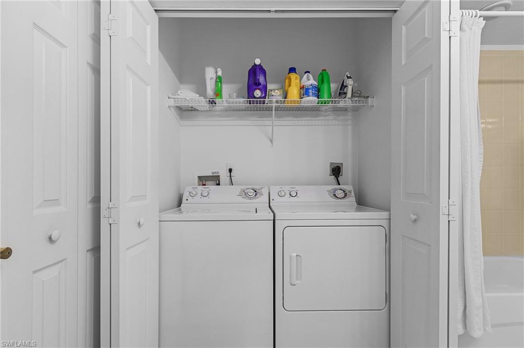 3984 Bishopwood Ct E 205 Property Photo 22