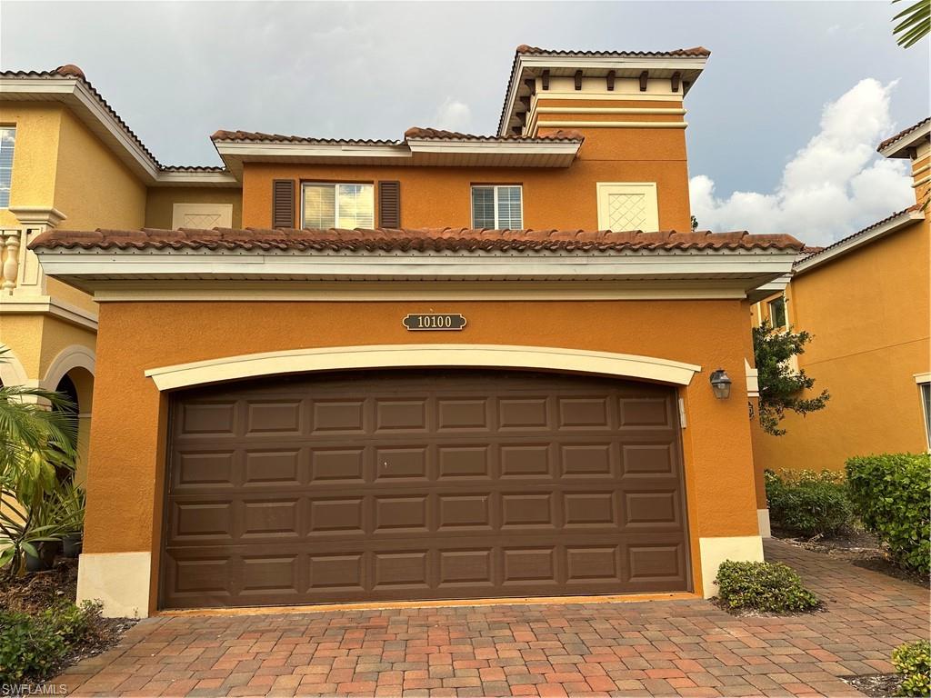 10100 Tin Maple DR # 15 Property Photo 1