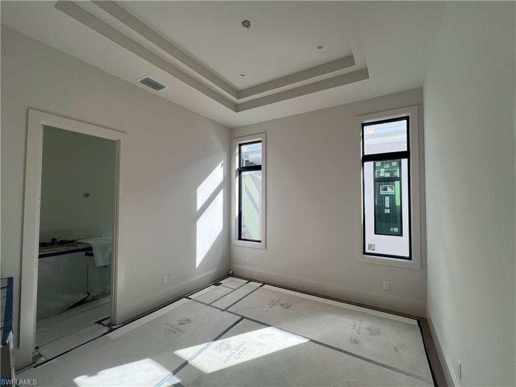 6654 Palisades Ave Property Photo 12
