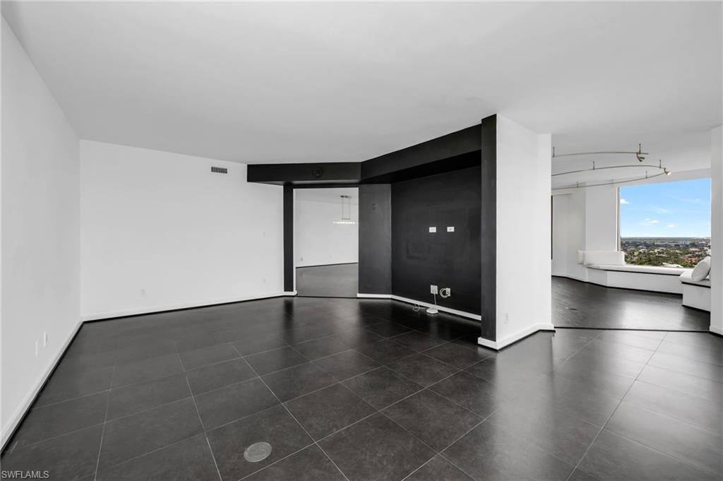 5555 Heron Point Dr 2101 Property Photo 24
