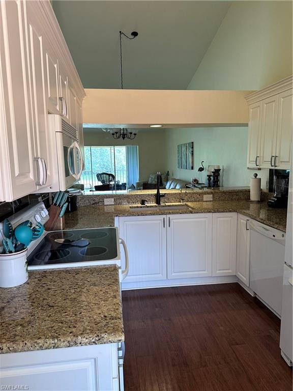 321 Robin Hood Cir 201 Property Photo 5