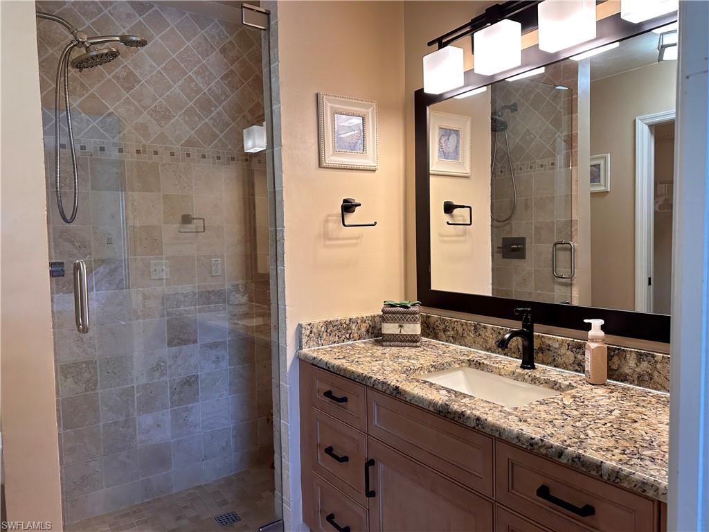 321 Robin Hood Cir 201 Property Photo 12