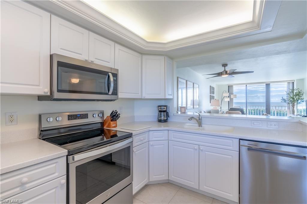 440 Seaview Ct 805 Property Photo 5
