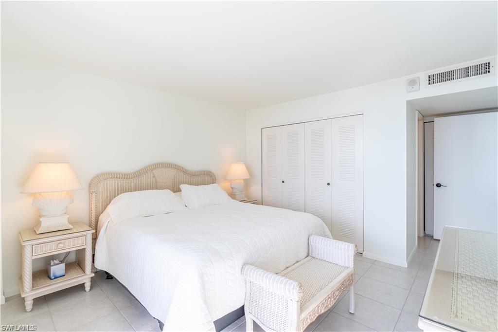 440 Seaview Ct 805 Property Photo 15